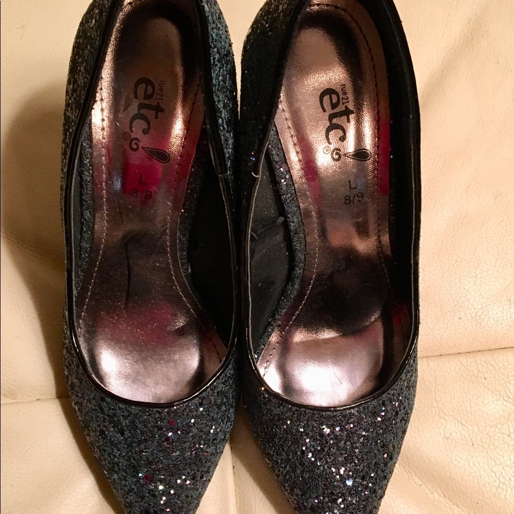 Women’s heels - Picture 3 of 3